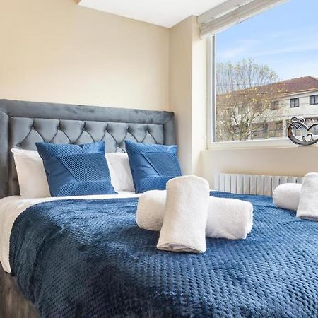 ايزلورث Twickenham Homes المظهر الخارجي الصورة
