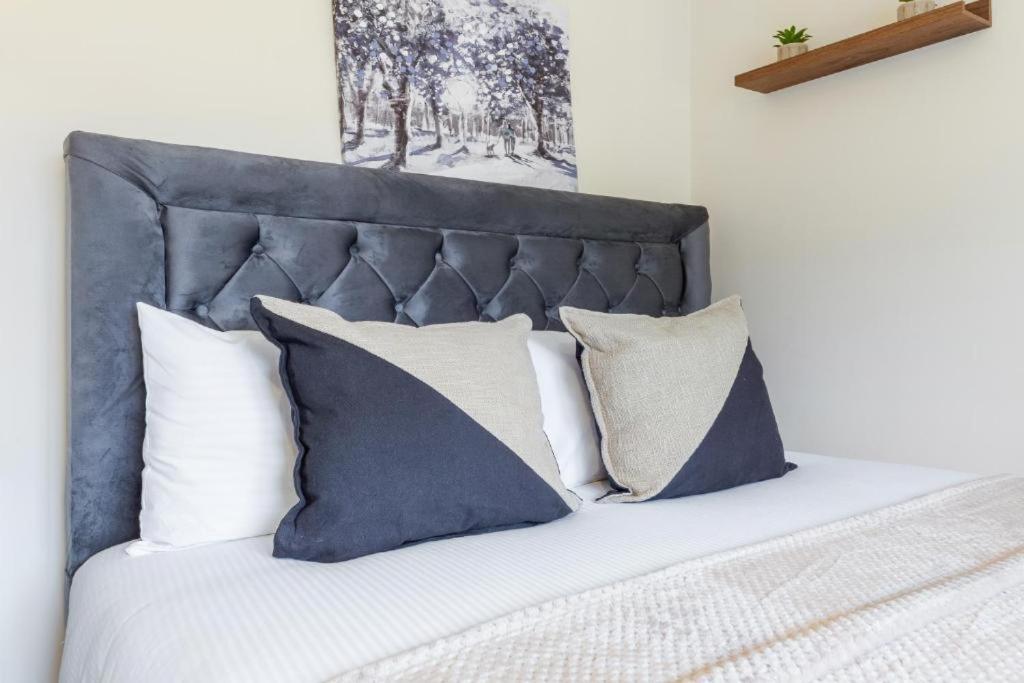 ايزلورث Twickenham Homes المظهر الخارجي الصورة