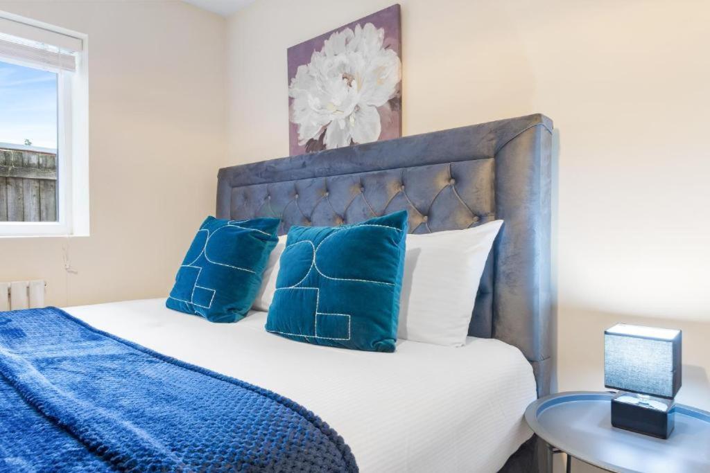 ايزلورث Twickenham Homes المظهر الخارجي الصورة