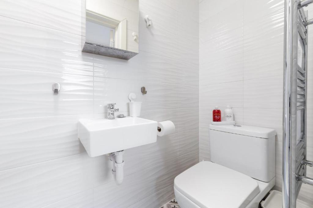 ايزلورث Twickenham Homes المظهر الخارجي الصورة